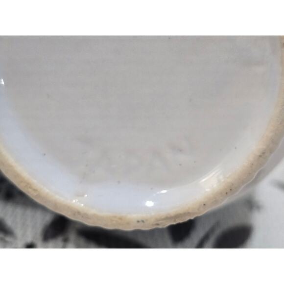 Vintage 1970s Butterfly Mugs Set of 4 Made in Japan – Retro Flower Power Design - Picture 10 of 13